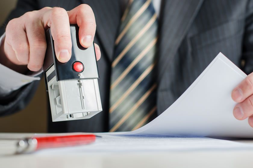 Stamping the document by a notary